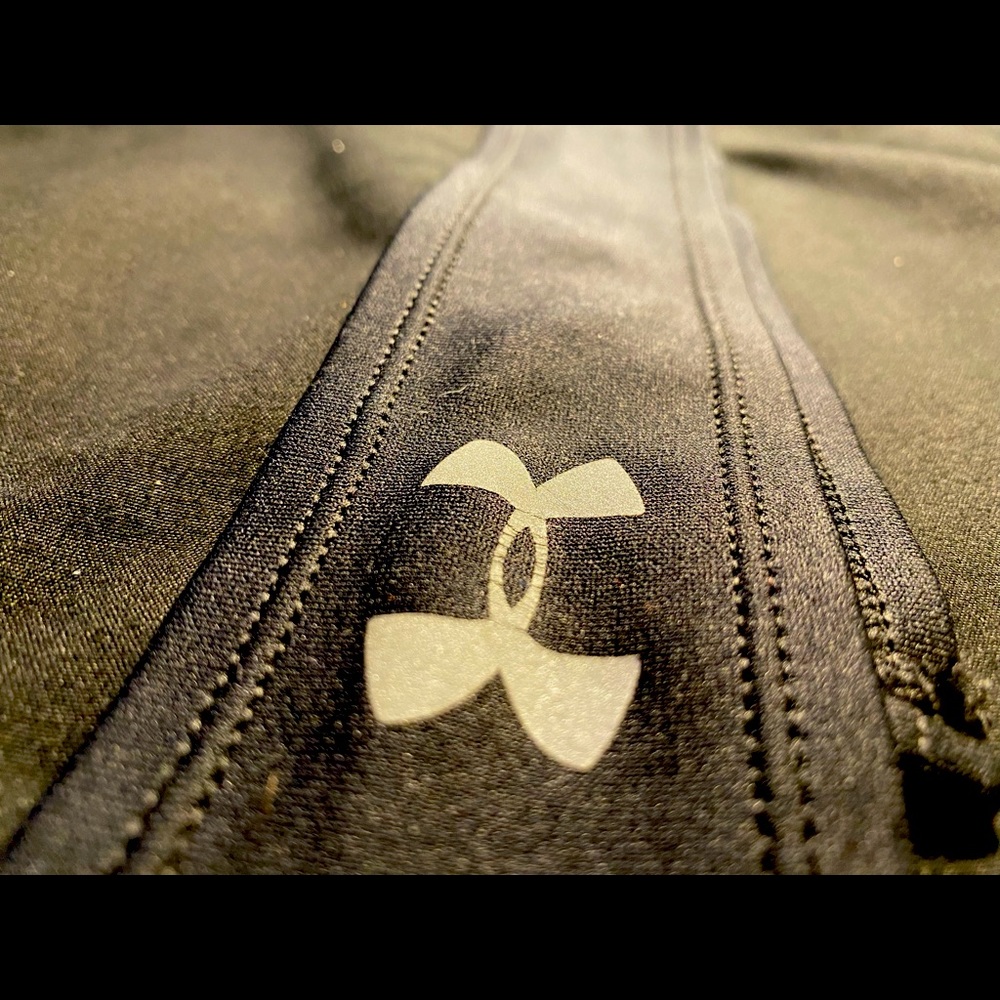 Black Under armor tie headband